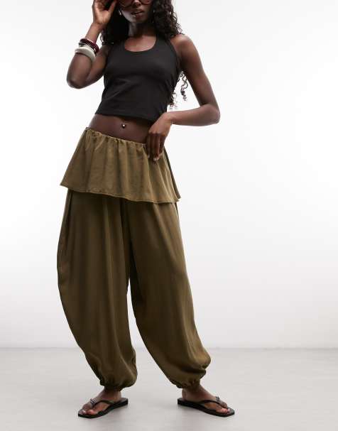 ASOS DESIGN Ballonhose mit Rock-Overlay-Detail in Dunkelgrün - view 1