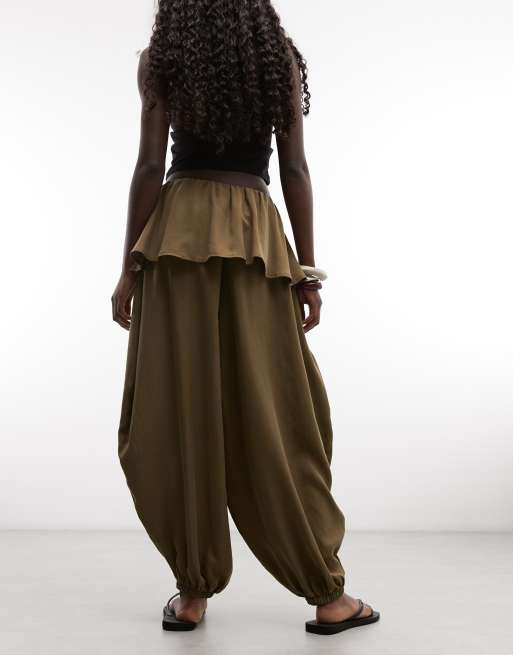 ASOS DESIGN Ballonhose mit Rock-Overlay-Detail in Dunkelgrün, 5 von 5
