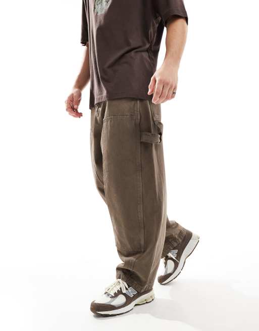 ASOS DESIGN – Ballonjeans in verwaschenem Braun mit Zimmermannshosen-Details und weitem Ballon-Schnitt 