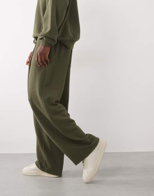 ASOS DESIGN balloon crosshatch textured trackies in olive green, 3 of 5