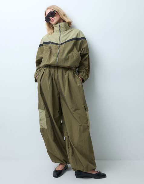 ASOS DESIGN Balloon-Hose mit technischen Details und Oversize-Cargotaschen - view 1