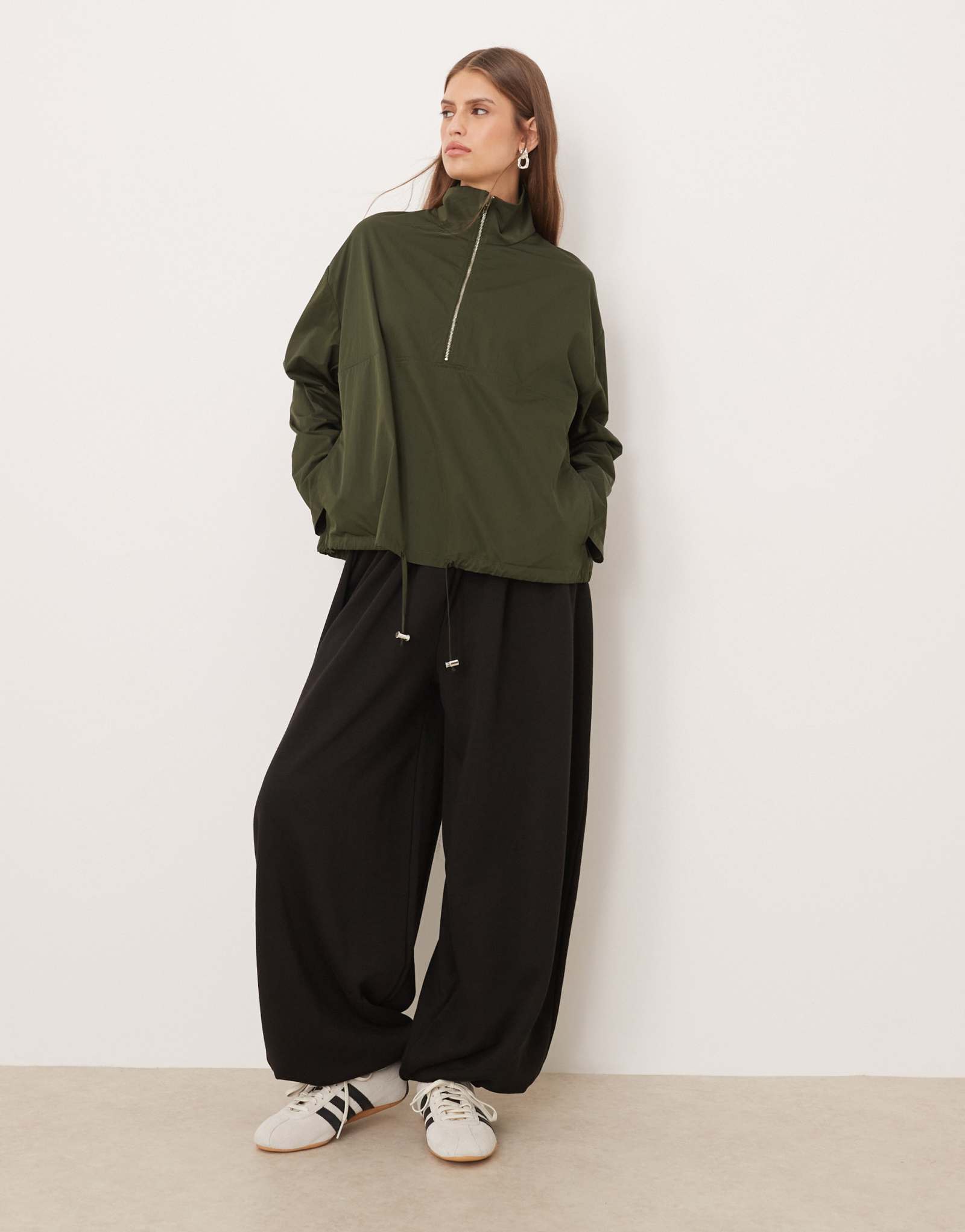 Спортивные брюки из джерси-баллона ASOS DESIGN черного цвета