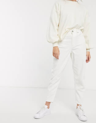 cream boyfriend jeans