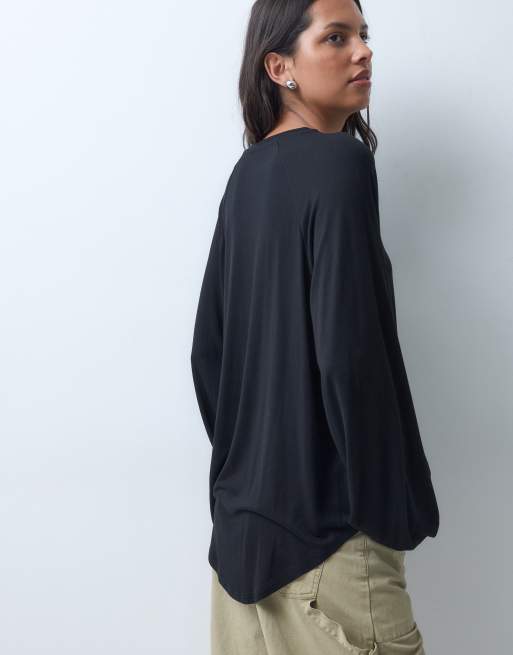 ASOS DESIGN balloon long sleeve sleeve oversized t-shirt in black, 4 of 4