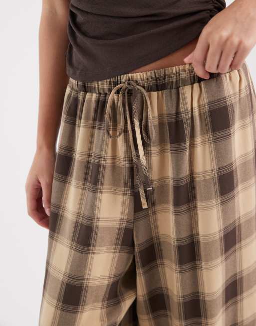 ASOS DESIGN balloon trouser in cream check, 4 of 5