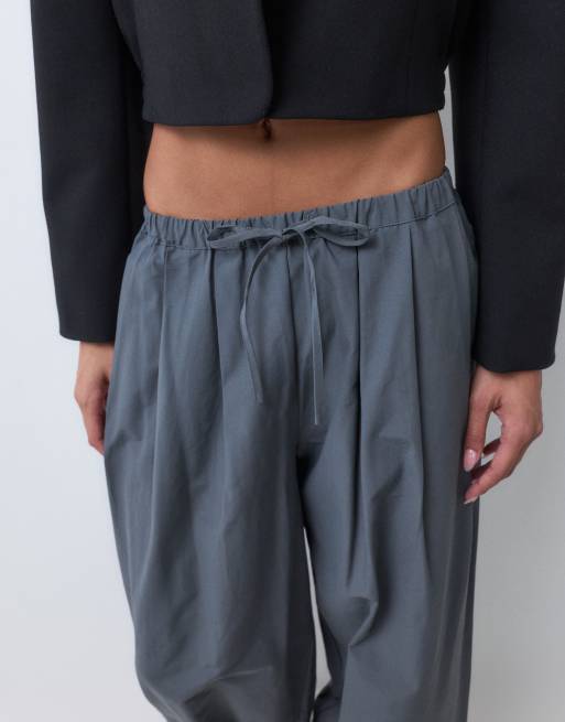 ASOS DESIGN balloon trousers in charcoal, 3 of 5