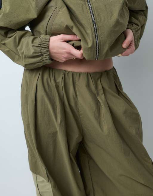 ASOS DESIGN balloonbukser med store cargolommer, 3 af 5
