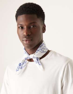 ASOS DESIGN - Bandana à motif cachemire - Blanc et bleu