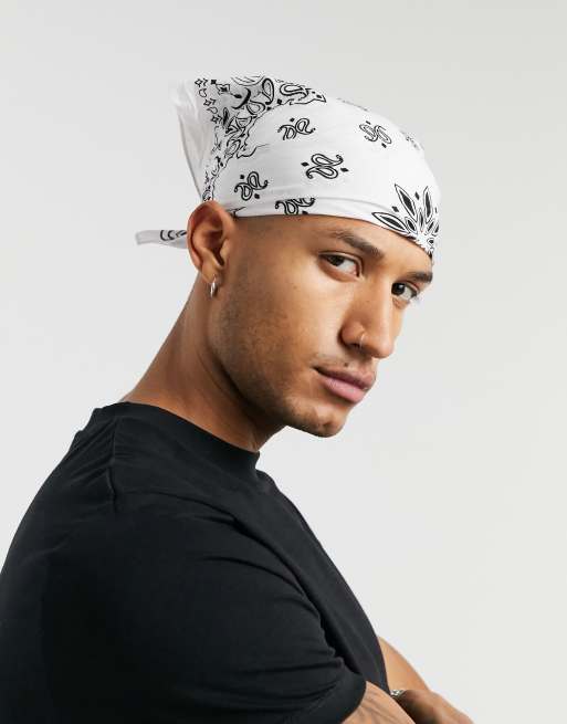 ASOS DESIGN Bandana aus BioBaumwolle in Weiß mit PaisleyMuster ASOS