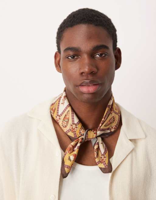 ASOS DESIGN - Bandana van satijn met vintage geïnspireerd patroon in multi 
