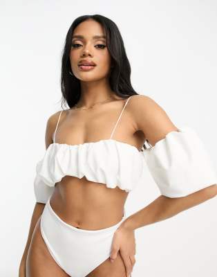 ASOS DESIGN - Bandeau-Bikinioberteil in Elfenbeinweiß mit Puffärmeln