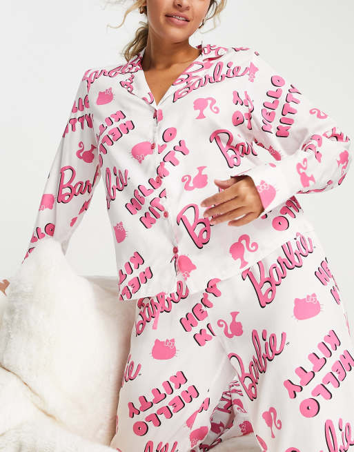 ASOS DESIGN - Barbie x hello Kitty - Pyjamaset van modal met overhemd en broek in wit en roze, 3 van 4