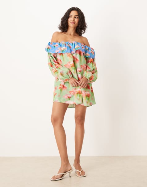ASOS DESIGN – Bardot-Minikleid mit Blumenprint und Rüschendetail - view 1