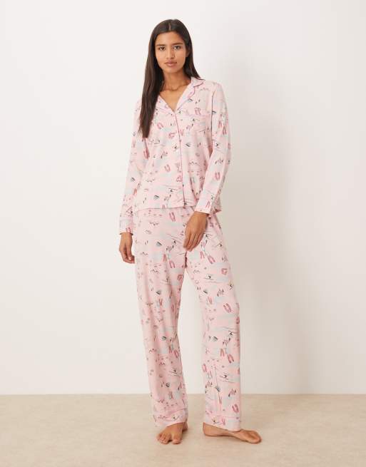 ASOS DESIGN – Bardzo miękka piżama w narciarski wzór z koszulą z długim rękawem i spodniami z kontrastowymi lamówkami