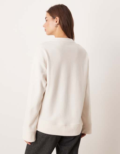 ASOS DESIGN – Bardzo miękki kremowy sweter oversize z kołnierzykiem typu henley, 2 z 4