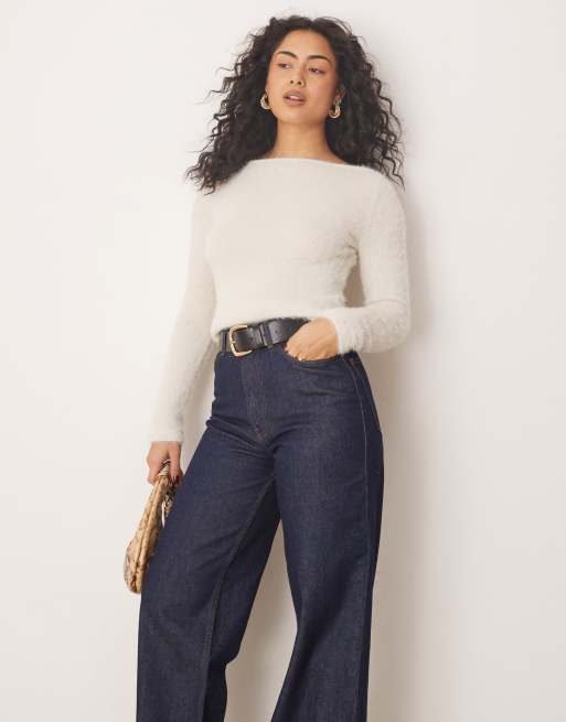 ASOS DESIGN – Bardzo puszysty top z prostym dekoltem w kolorze kości słoniowej