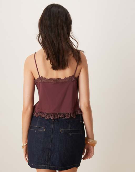 ASOS DESIGN – Bärfärgad, åtsmitande topp med knytning framtill och spetskant, 3 av 4