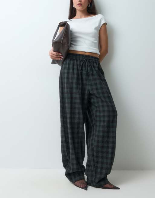 ASOS DESIGN barrel-leg broek met elastische tailleband in geruit, 2 van 5