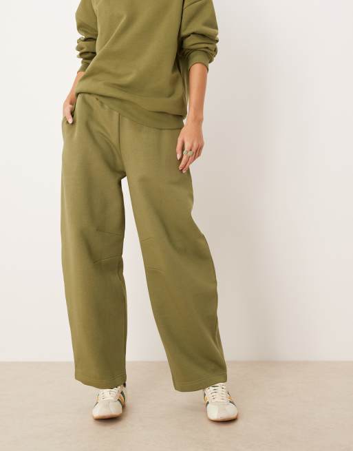 ASOS DESIGN barrel leg brushback jogger in khaki, 2 of 5