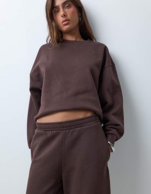 ASOS DESIGN Barrel leg brushback sweatpants in brown, 2 of 5