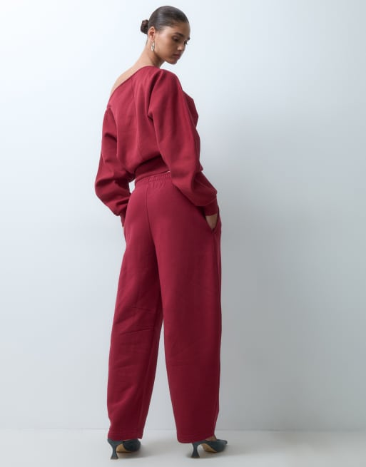 ASOS DESIGN Barrel leg brushback sweatpants in burgundy, 3 of 5