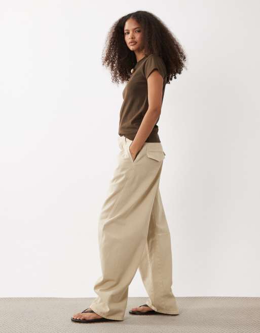 ASOS DESIGN – Barrel-Leg-Jeans in Stone-Waschung mit Nahtdetails, 2 von 5