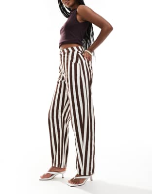 ASOS DESIGN BARREL LEG JEANS 