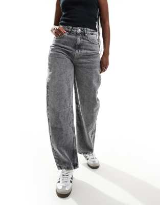 barrel leg jeans with cinch waist in washed gray