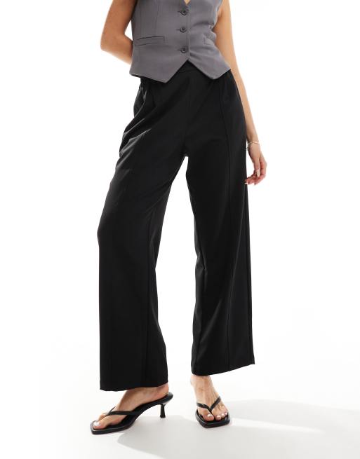 ASOS DESIGN barrel leg pull on tailored pants in black, 4 of 5