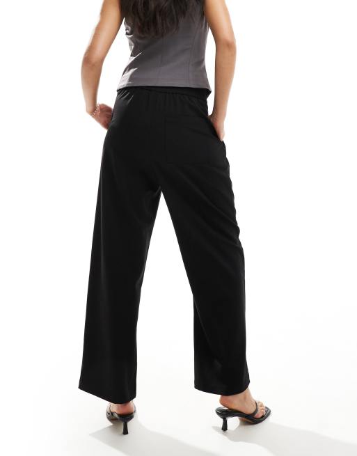 ASOS DESIGN barrel leg pull on tailored trouser in black, 2 of 5