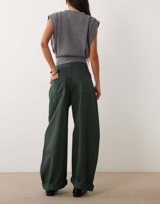 ASOS DESIGN barreljeans med knäveck och uppvikta benslut i skogsgrön, 3 av 5