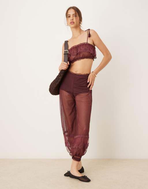 ASOS DESIGN – Bärröd, skir bralette-topp med volang och spetskanter, del av set, 2 av 4