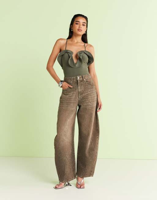 ASOS DESIGN – Baryłkowe jeansy w kolorze khaki z podwyższonym stanem i zdobieniem z kryształków