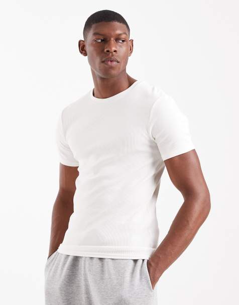 ASOS DESIGN – Basic – Beżowy prążkowany T-shirt o kroju podkreślającym sylwetkę - view 1