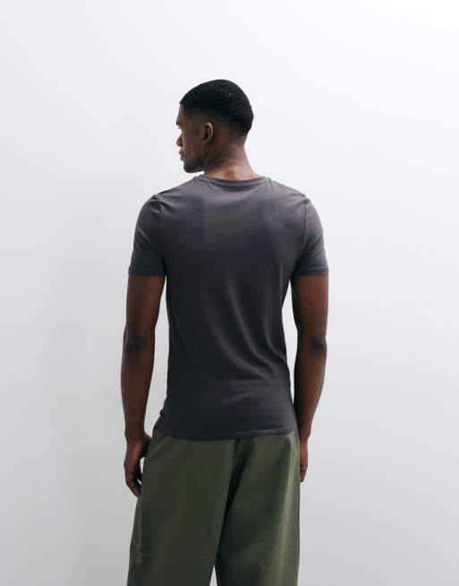 ASOS DESIGN – Basic – Grafitowy T-shirt o kroju podkreślającym sylwetkę, 5 z 5