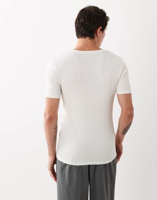ASOS DESIGN – Basic – Kremowy prążkowany T-shirt o kroju podkreślającym sylwetkę, 2 z 5