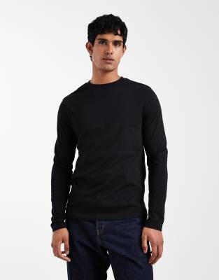 Basic-Langarmshirt in Schwarz mit Regular-Fit-Schnitt Schwarz M