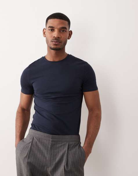 ASOS DESIGN - Basic muscle fit T-shirt in marineblauw - view 1