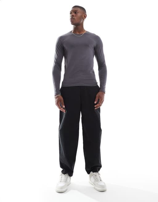 ASOS DESIGN - Basic - Muscle fit T-shirt met lange mouwen in antracietgrijs, 4 van 4
