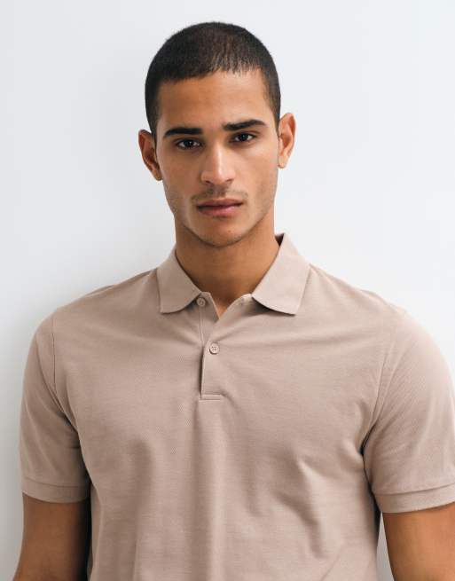 ASOS DESIGN – Basic-Polohemd aus Pikee in Beige mit Regular-Fit-Schnitt, 5 von 5