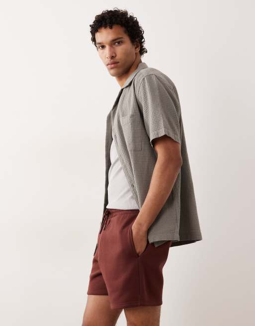 ASOS DESIGN - Basic slim-fit shorts van jersey in donkerbruin, 3 van 5