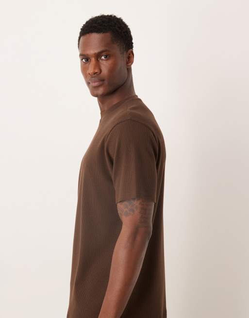 ASOS DESIGN – Basic-T-Shirt in Braun mit Regular-Fit-Schnitt und Waffelstruktur, 4 von 5