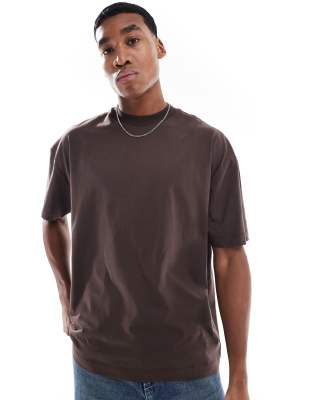 Basic-T-Shirt in Dunkelbraun mit Oversize-Schnitt Braun S