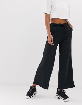 long wide leg sweatpants
