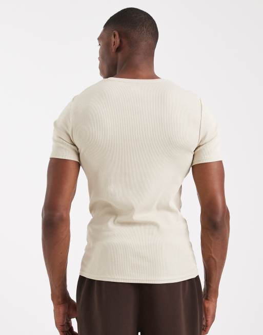 ASOS DESIGN - Basisdele - Beige tætsiddende T-shirt i ribstrik, 3 af 5