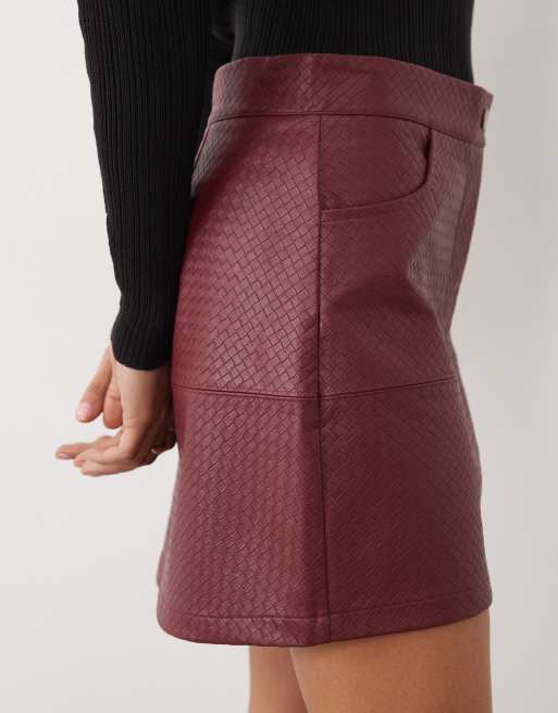 ASOS DESIGN basket weave leather look mini skirt in burgundy, 3 of 5