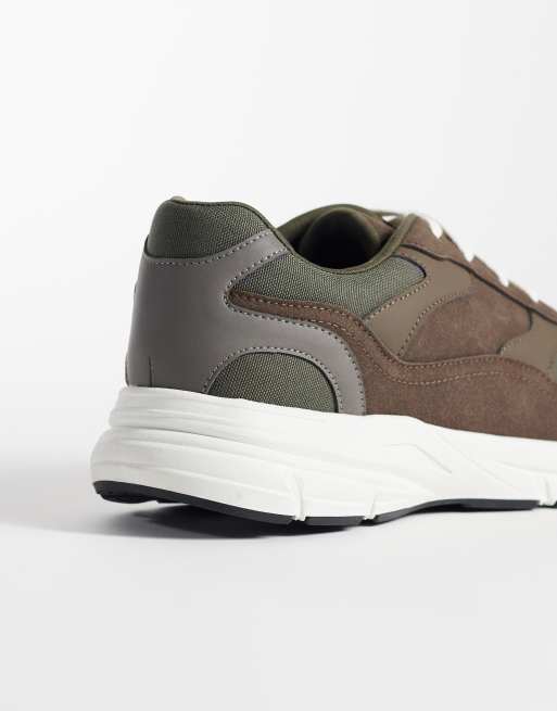 ASOS DESIGN baskets à empiècements kaki et gris, 3 de 5