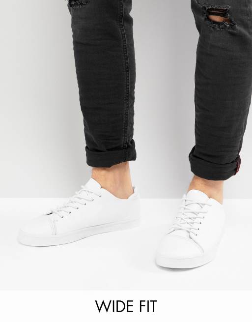 ASOS DESIGN Baskets pour pieds larges avec bout renforc Blanc