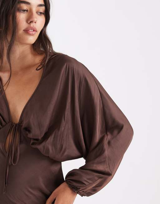 ASOS DESIGN batwing plunge blouse in satin in chocolate, 3 of 4