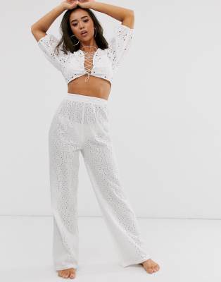 white beach trousers